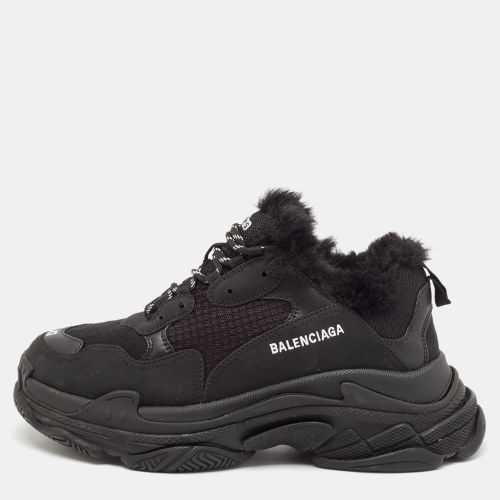 Fur and Mesh Triple S Lace Up Sneakers Size 42 - Balenciaga - Modalova