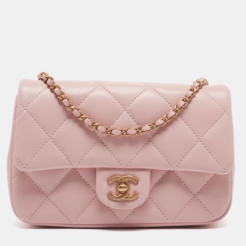 Quilted Leather New Mini Heart Charm Classic Flap Bag - Chanel - Modalova