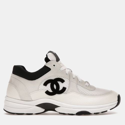 Chanel White Suede Low Top Trainer - Chanel - Modalova