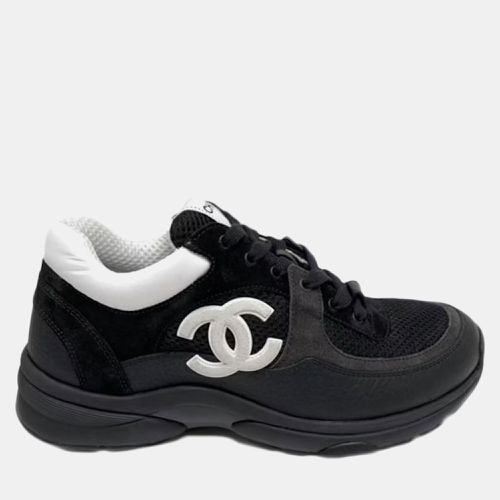 White Low Top Trainer Sneakers Size EU 37 - Chanel - Modalova