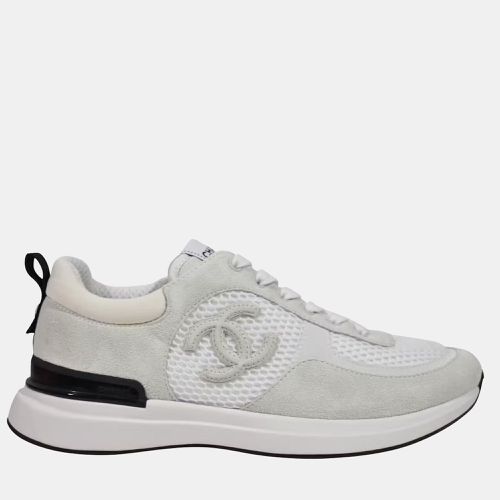 Black Logo Sneakers Size EU 38 - Chanel - Modalova