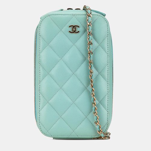 CC Quilted Caviar Zip Phone Case Bag - Chanel - Modalova