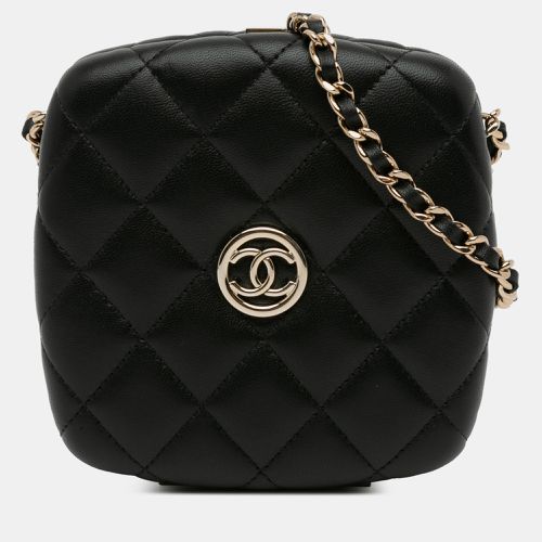 Quilted Lambskin Compact Vanity Case - Chanel - Modalova