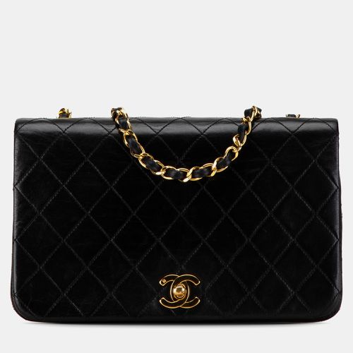 Lambskin Leather CC Quilted Full Flap Bag - Chanel - Modalova