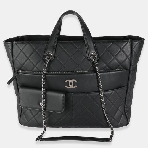 Leather Ultra Pocket Tote Bag - Chanel - Modalova