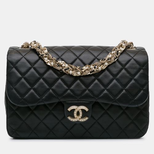 Quilted Leather Westminster Pearl Flap Bag - Chanel - Modalova