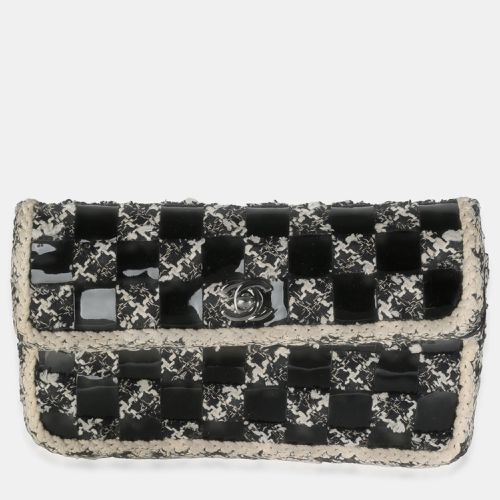 White Tweed Woven Patent Medium Flap Bag - Chanel - Modalova