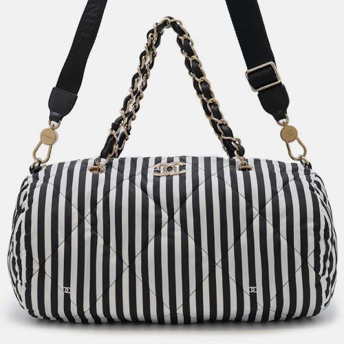 White/ Nylon Striped Bowling Bag Large - Chanel - Modalova