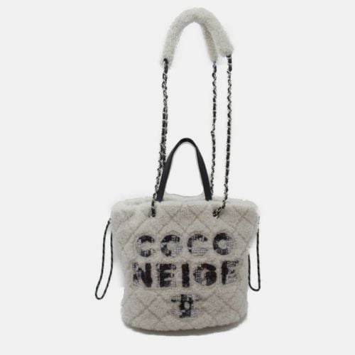 Black Coco Neige Shoulder Bag - Chanel - Modalova