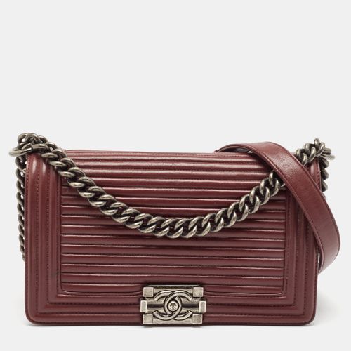 Horizontal Quilted Leather Medium Boy Flap Bag - Chanel - Modalova