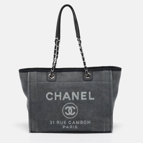 Canvas Medium Deauville Shopper Tote - Chanel - Modalova