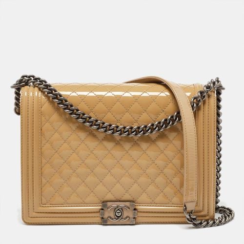 Beige Quilted Patent Leather Large Boy Flap Bag - Chanel - Modalova