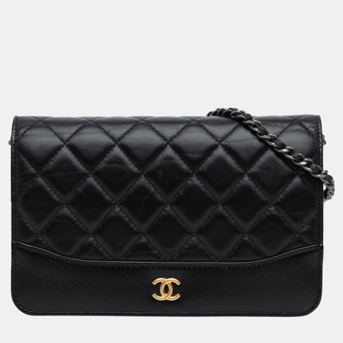 Quilted Aged Calfskin Gabrielle Wallet On Chain - Chanel - Modalova