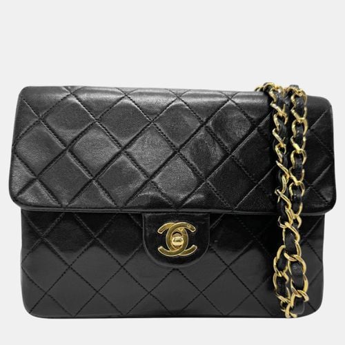 Lambskin Gold Shoulder Bag - Chanel - Modalova