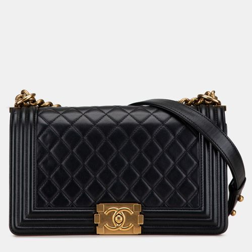 Chanel Medium Lambskin Boy Flap - Chanel - Modalova