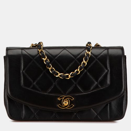 Chanel Medium Lambskin Diana Flap - Chanel - Modalova