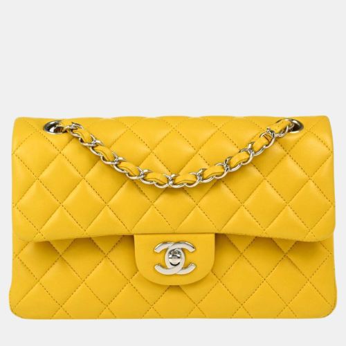 Lambskin Small Classic Double Flap Shoulder Bag - Chanel - Modalova