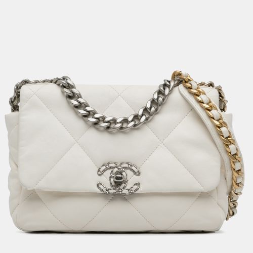 Medium Lambskin 19 Flap Bag - Chanel - Modalova