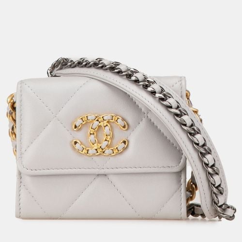 Lambskin 19 Flap Coin Purse With Chain - Chanel - Modalova