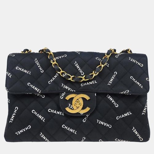 Canvas Maxi Classic Flap Shoulder Bag - Chanel - Modalova