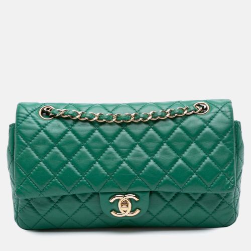 Medium Classic Lambskin Double Flap - Chanel - Modalova