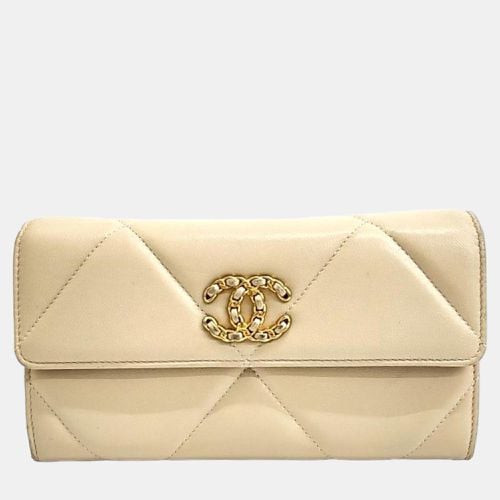 Chanel Beige 19 flap long wallet - Chanel - Modalova