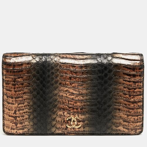 Bronze Snakeskin CC Yen Wallet - Chanel - Modalova