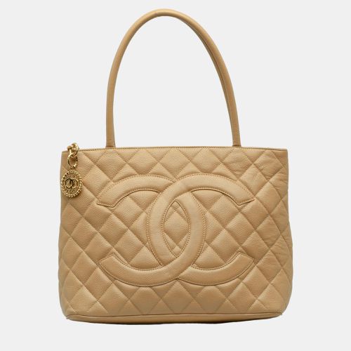 Chanel Beige Caviar Medallion Tote - Chanel - Modalova