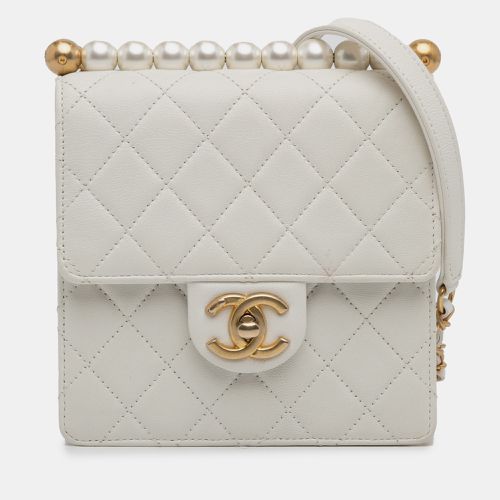 Chanel Small Chic Pearls Flap Bag - Chanel - Modalova