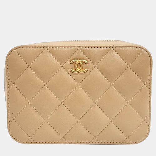 Lambskin Leather Mini Pearl Crush Camera Bag - Chanel - Modalova