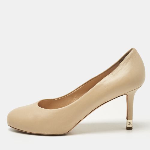 Leather Round Toe Pumps Size 39 - Chanel - Modalova