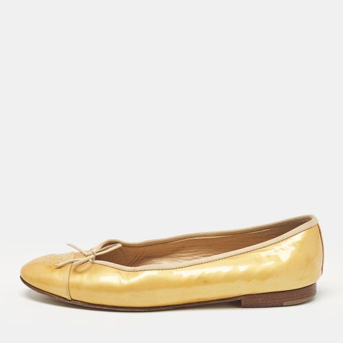 Patent Leather CC Bow Ballet Flats Size 39 - Chanel - Modalova