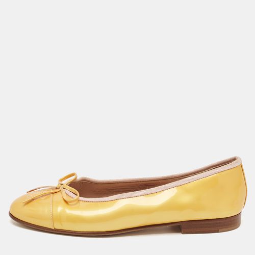 Patent Leather CC Ballet Flats Size 35.5 - Chanel - Modalova