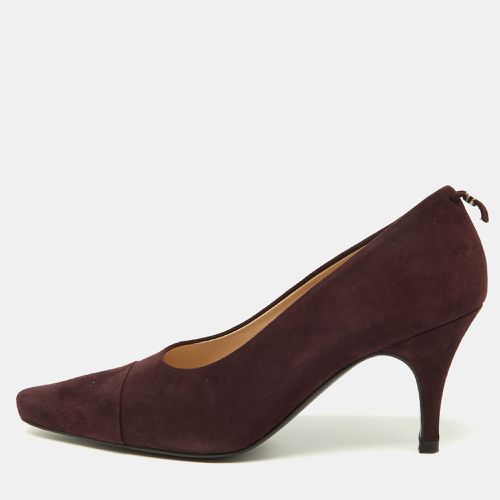 Dark Plum Suede Cap Toe Pumps Size 37.5 - Chanel - Modalova