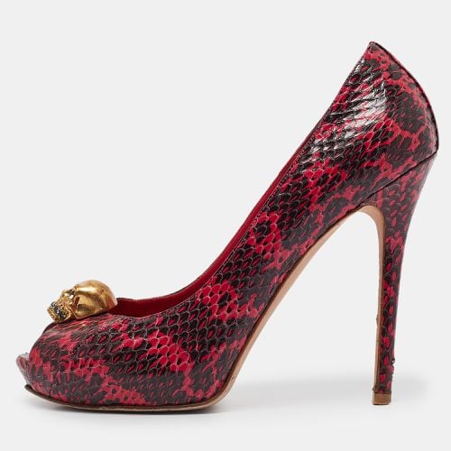 Python Leather Skull Peep Toe Pumps Size 39.5 - Alexander McQueen - Modalova