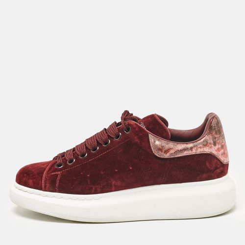 Velvet and Snakeskin Effect Oversized Sneakers Size 40.5 - Alexander McQueen - Modalova