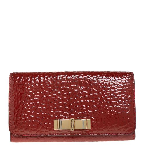 Embossed Patent Leather Penrose Continental Wallet - Burberry - Modalova