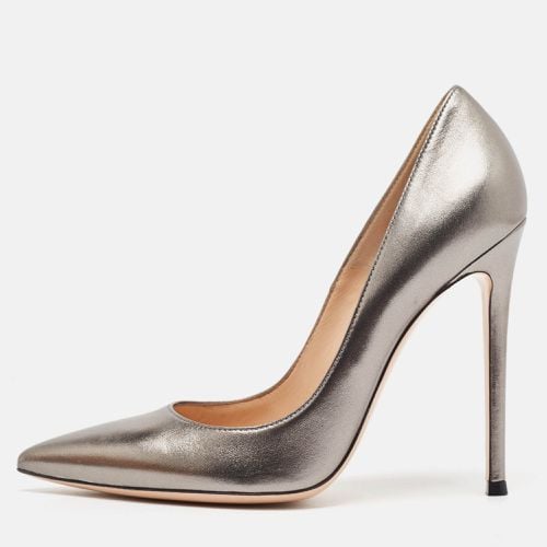 Metallic Leather Pointed Toe Pumps Size 39 - Gianvito Rossi - Modalova