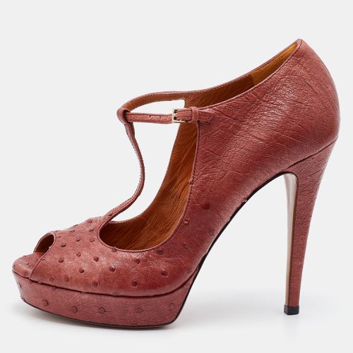 Rust Ostrich Betty T-Strap Platform Pumps Size 38 - Gucci - Modalova