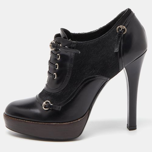 Leather and Calf Hair Buckle Detail Platform Ankle Booties Size 38.5 - Gucci - Modalova