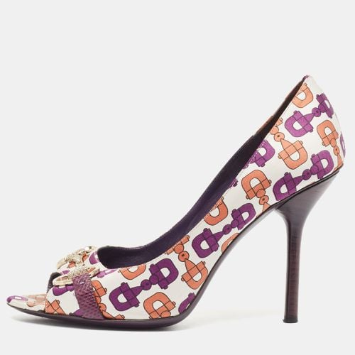 Satin Horsebit Peep Toe Pumps Size 38.5 - Gucci - Modalova