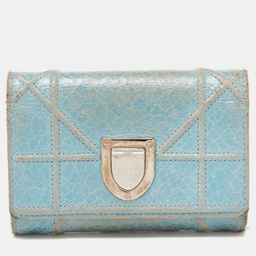 Crinkled Leather ama Trifold Wallet - Dior - Modalova