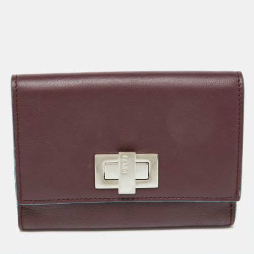 Leather Peekaboo Trifold Wallet - Fendi - Modalova