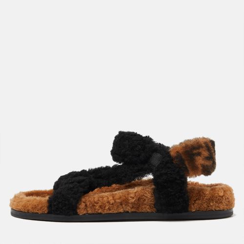 Brown/ Shearling Fur Ankle Strap Flat Sandals Size 38 - Fendi - Modalova