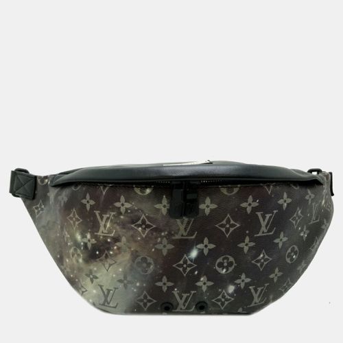 Limited Edition Monogram Galaxy Canvas Discovery Bumbag - Louis Vuitton - Modalova