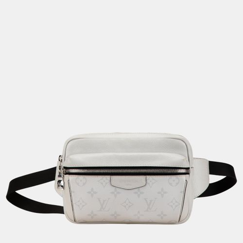 Monogram Taigarama Outdoor Bumbag - Louis Vuitton - Modalova