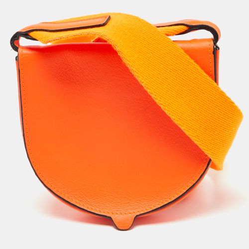 Neon Leather Heel Flap Crossbody Bag - Loewe - Modalova