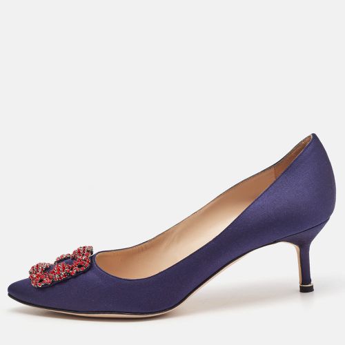 Satin Hangisi Pumps Size 40 - Manolo Blahnik - Modalova