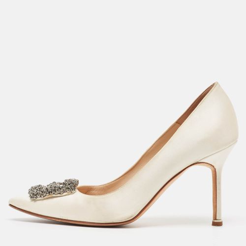 Satin Hangisi Crystal Embellished Pointed Toe Pumps Size 38.5 - Manolo Blahnik - Modalova