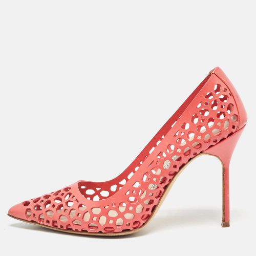 Coral Lasercut Leather BB Laserato Pumps Size 37 - Manolo Blahnik - Modalova